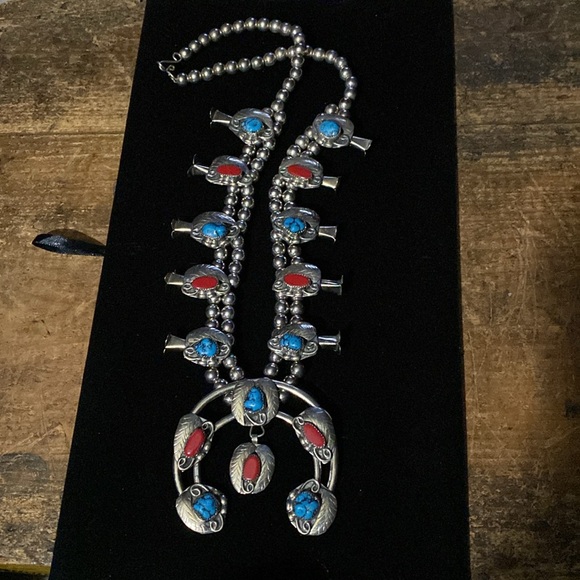 Native American Indian Squash Blossom Necklace. - Picture 11 of 11